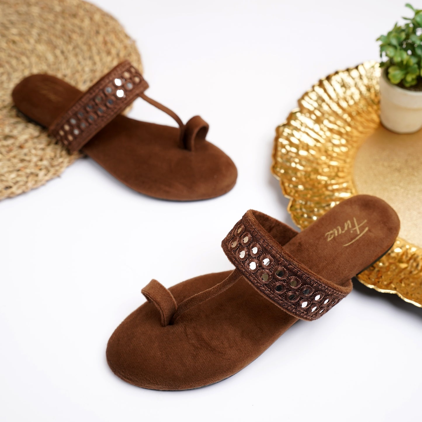 Sheesh Mahal Chocolate Brown