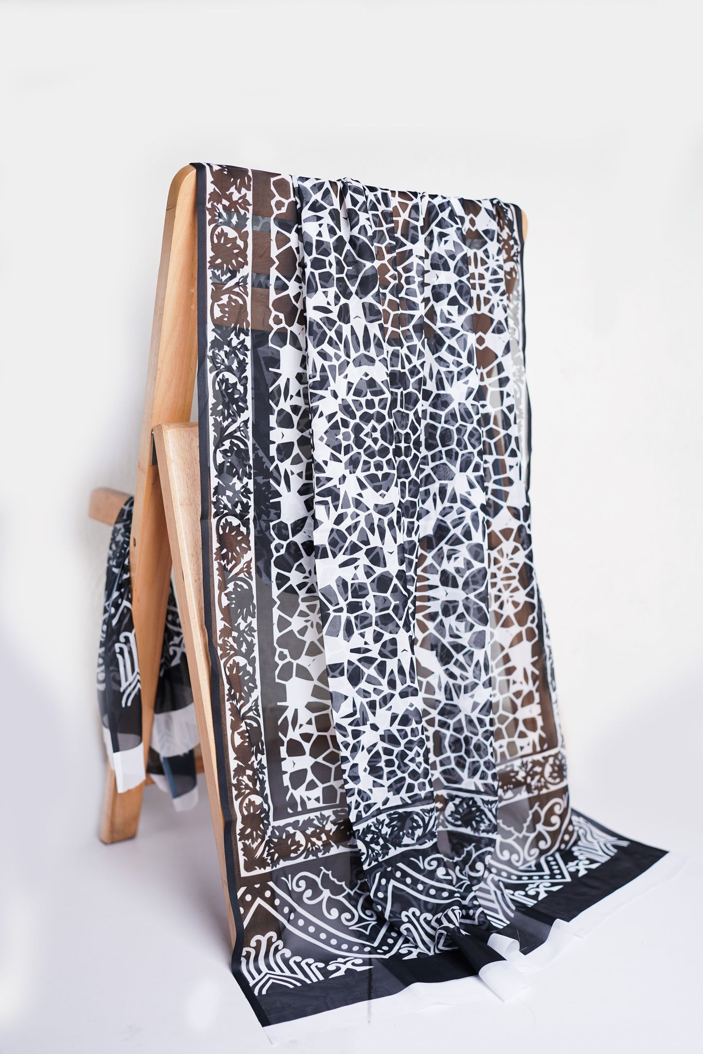 Subtle Pattern Dupatta