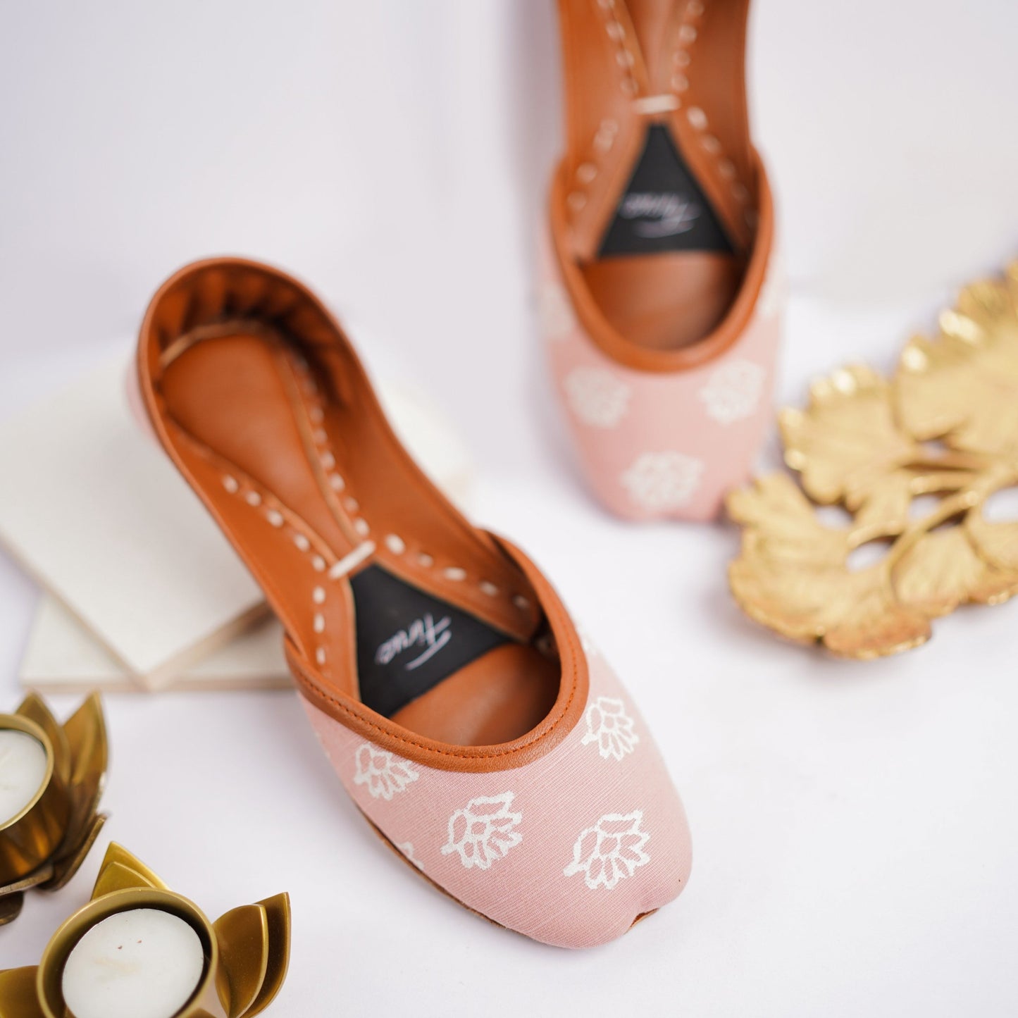 Naaz (Powder Pink)