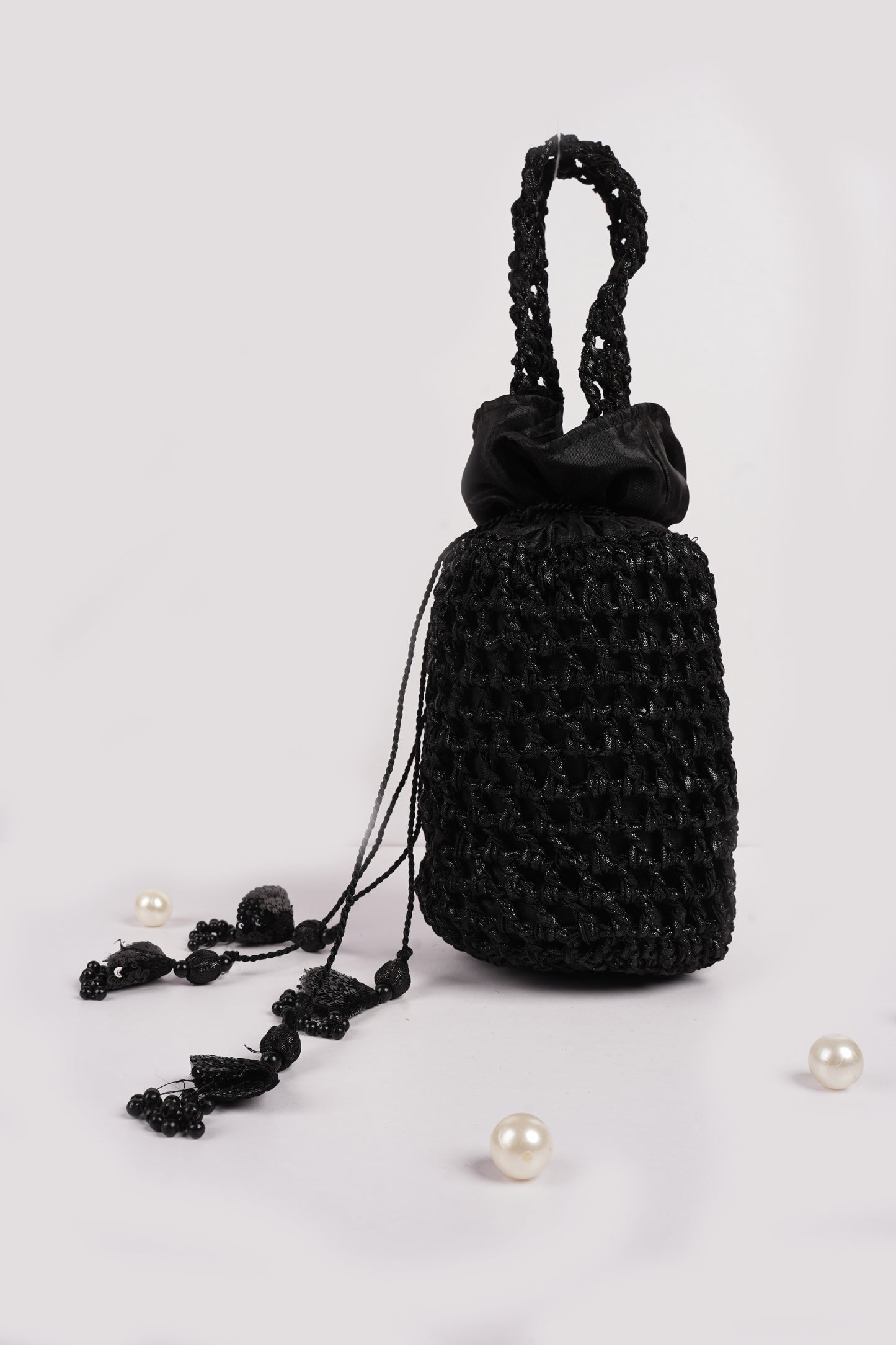 Black Gota Potli