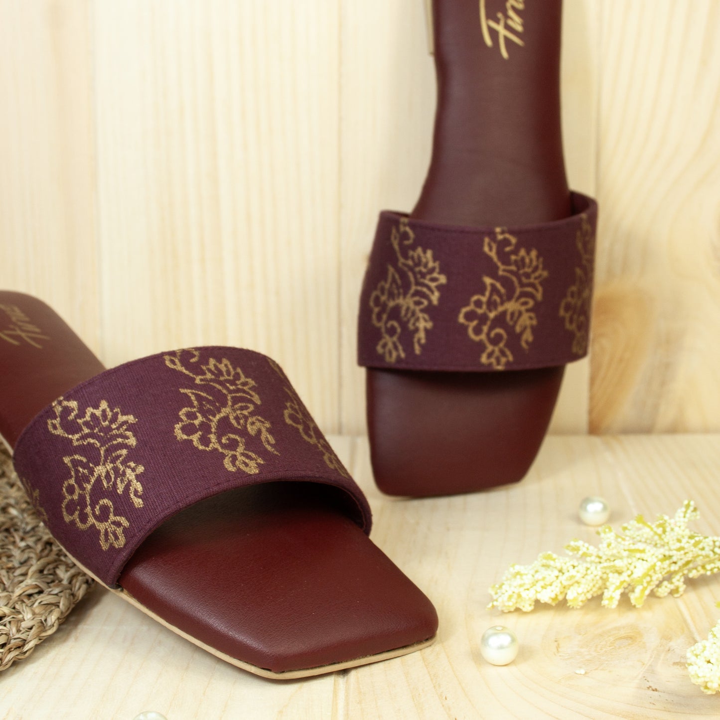 Mehak (Deep Maroon)