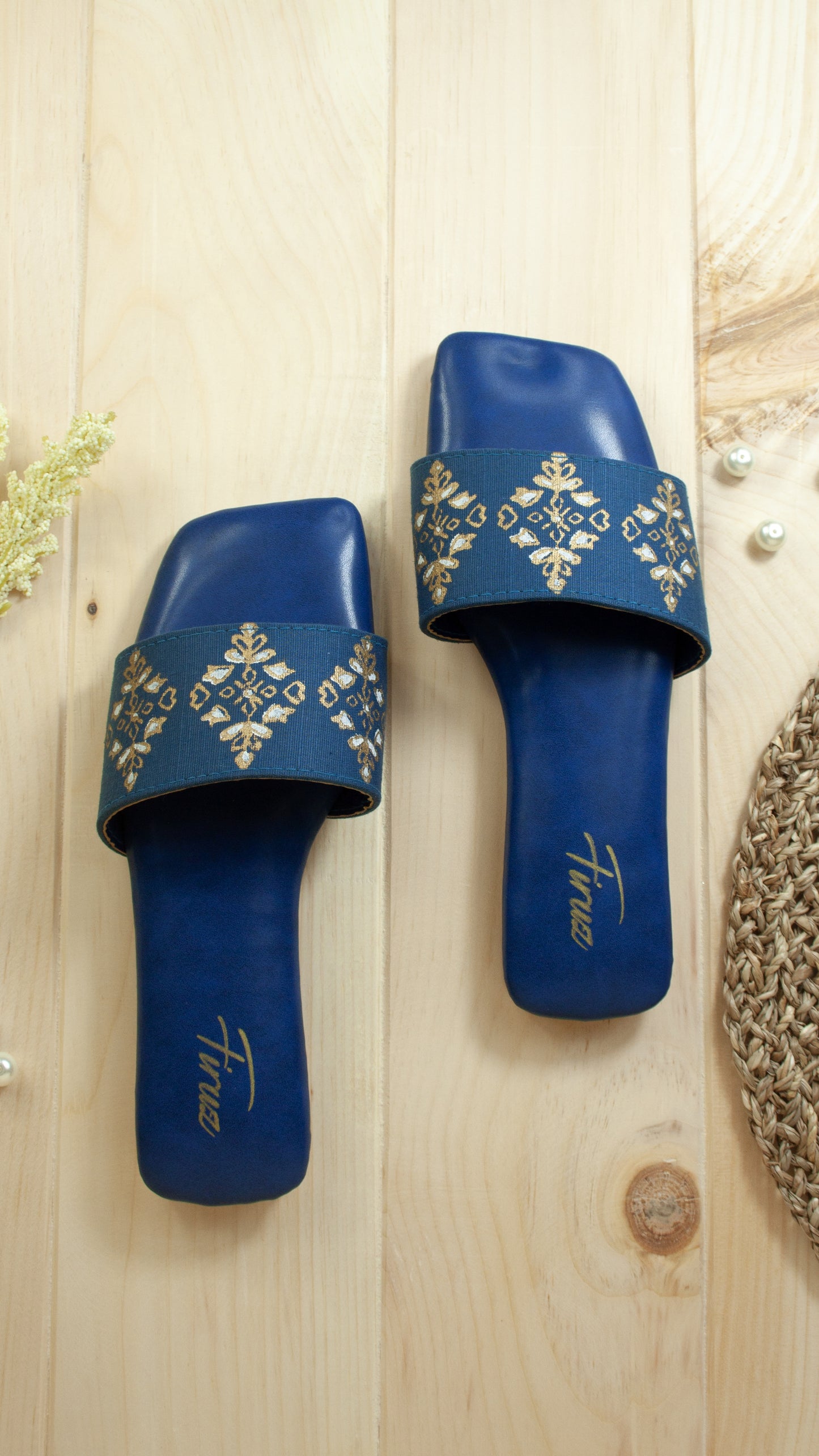 Tishnagi (Blue)