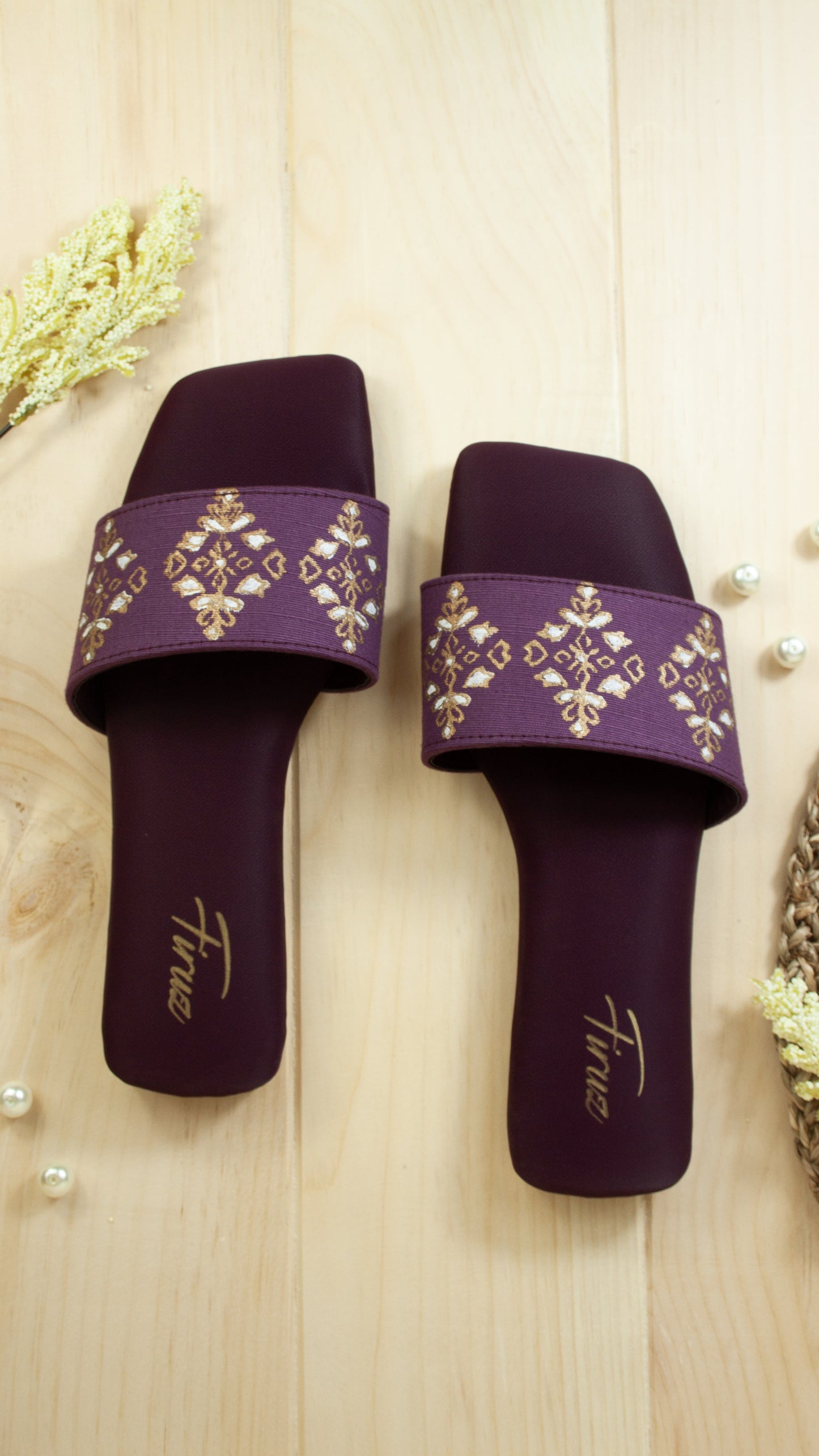 Tishnagi (Dirty Plum)