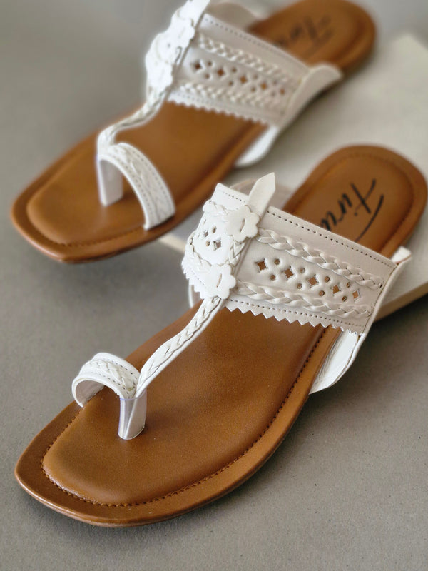 Sadaqat (White)