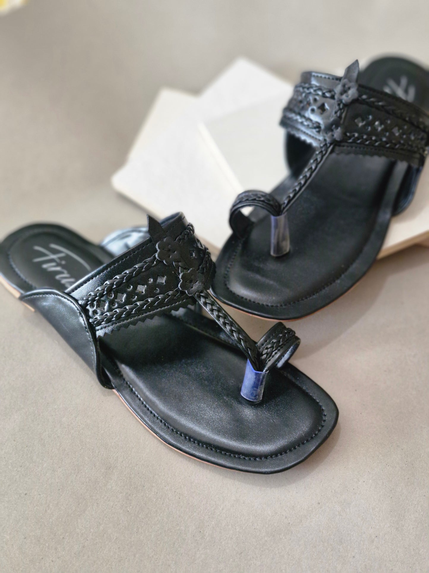 Sadaqat (Black)
