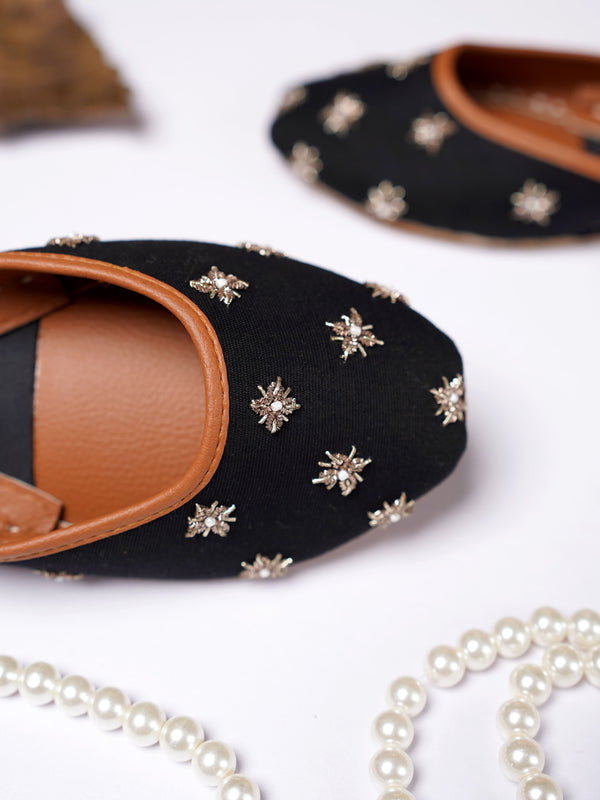 Gauhar - BLACK