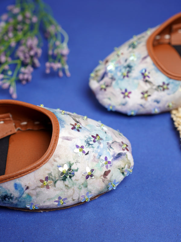 Blue Daisy