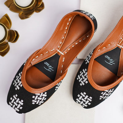 Taj (Black)