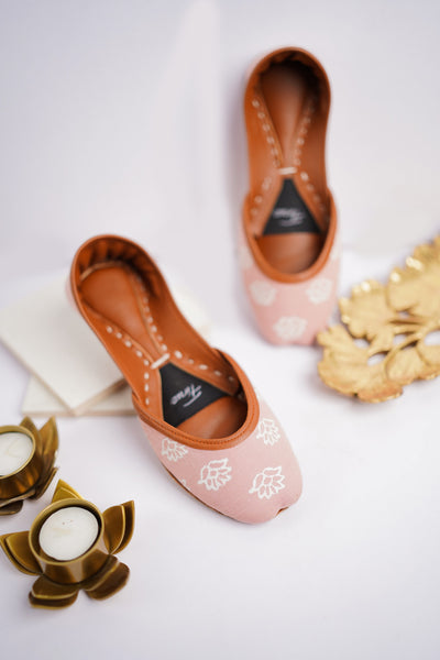 Naaz (Powder Pink)