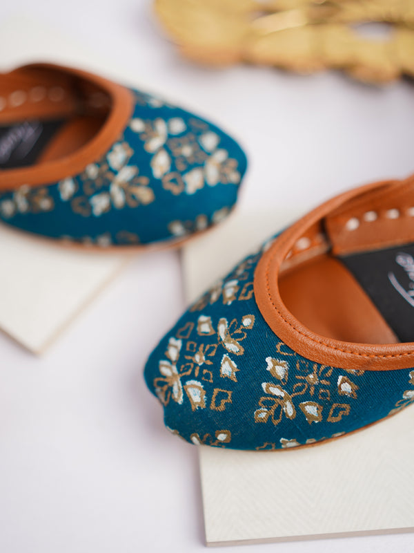 Musarrat (Teal)
