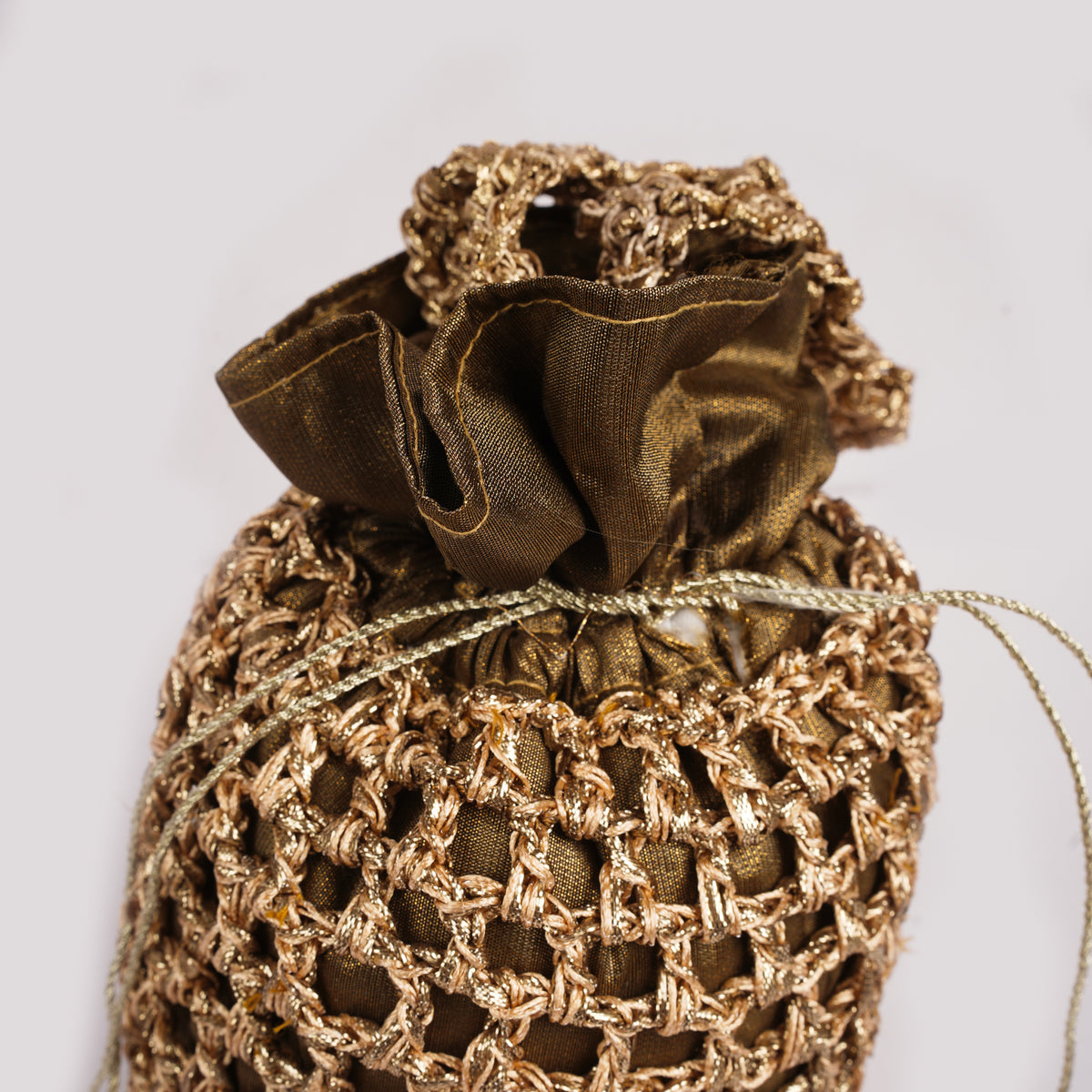 Bronze Gota Potli