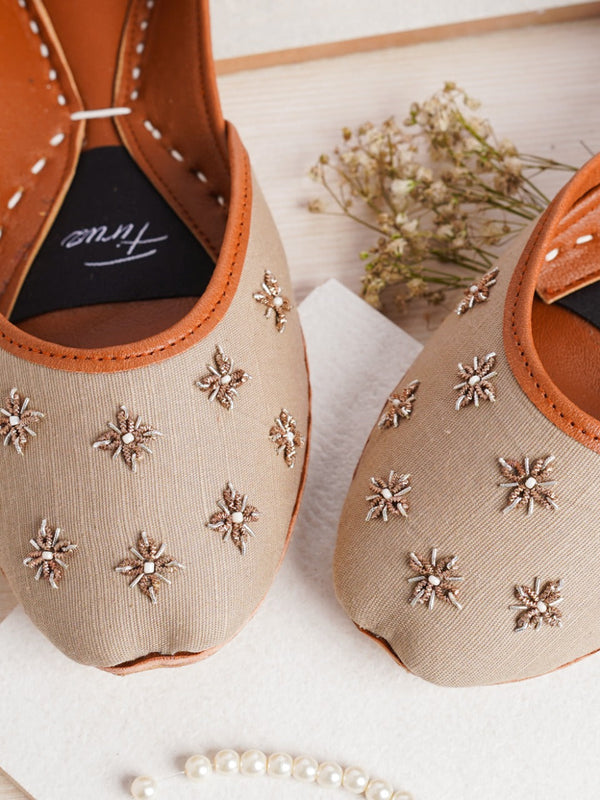 Gauhar - DARK BEIGE