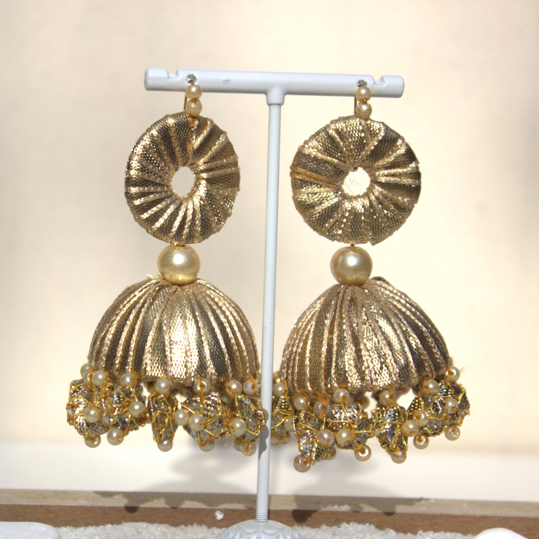 Rabt Earrings (Golden)