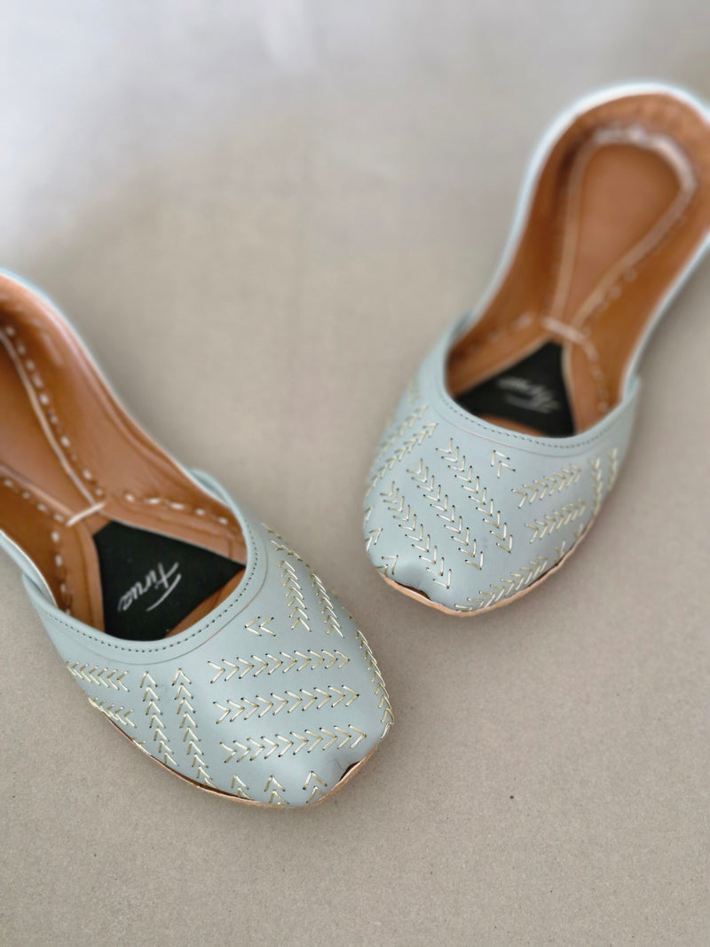 Uns (Powder Blue)