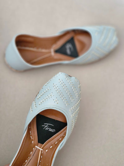 Uns (Powder Blue)