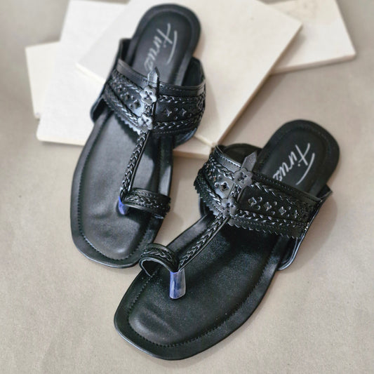 Sadaqat (Black)