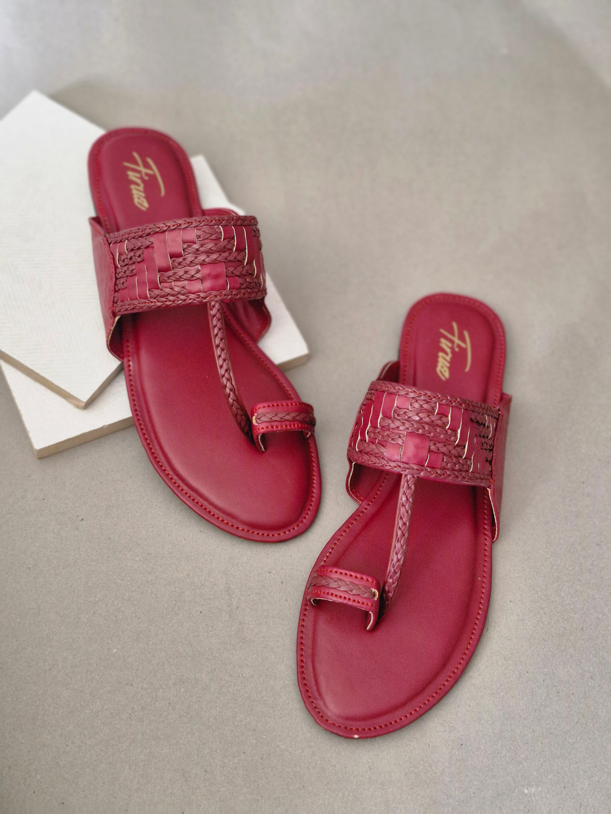 Sila (Red)