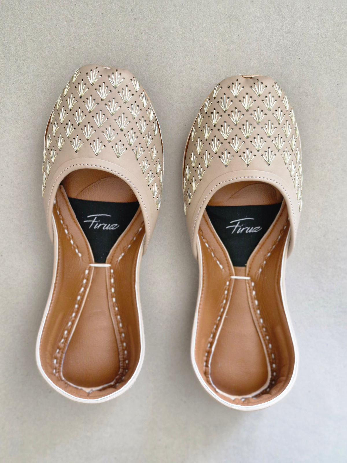 Fanaa (Beige)