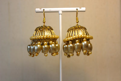 Rifaqaat Earrings (Golden)