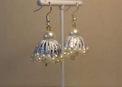 Iztiraar Earrings (Silver)