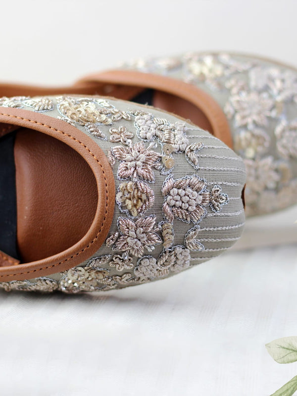 Taranum - GREYISH BEIGE