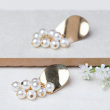 Load image into Gallery viewer, Mother of Pearl Earrings
