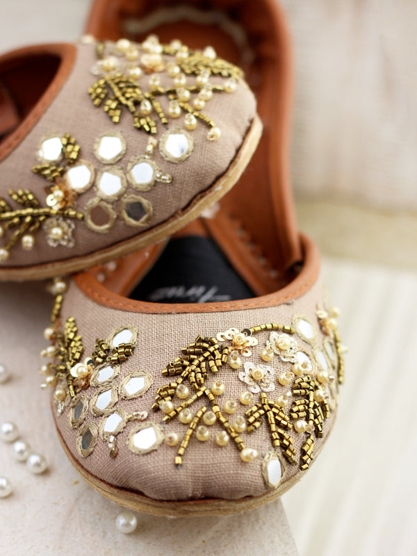Husn-Ara - DARK BEIGE